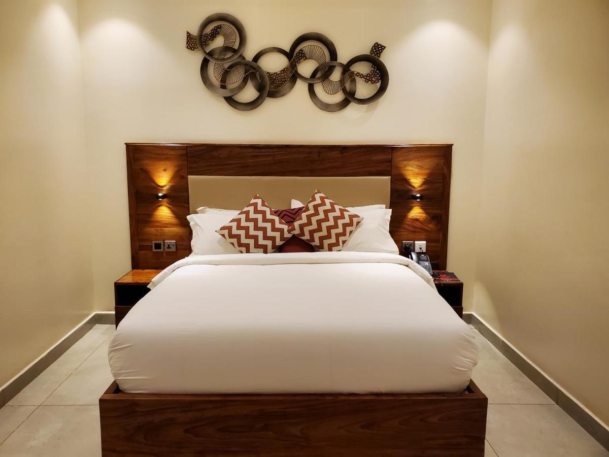 Millennium Terrace Hotel Kampala Ngoại thất bức ảnh